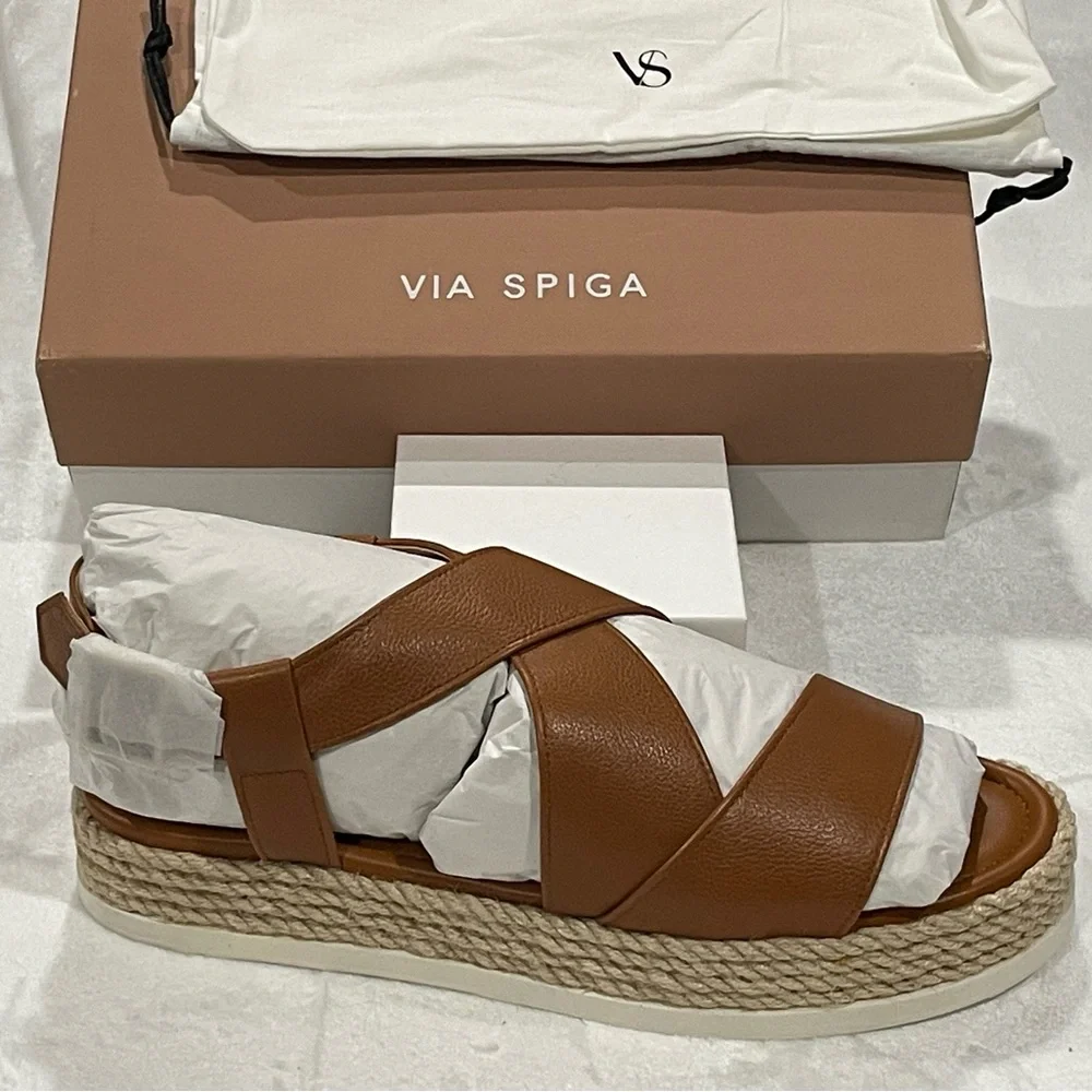 Via Spiga classic tan